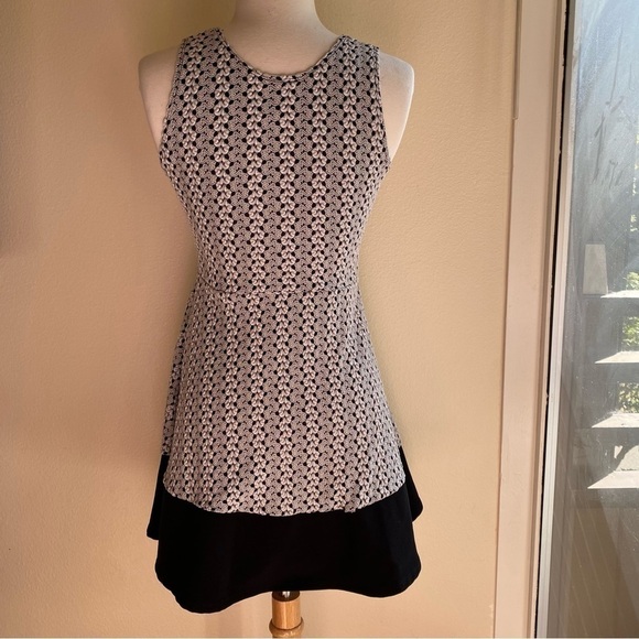Y2k Tween Scene skater dress with crochet overlay - Picture 6 of 11